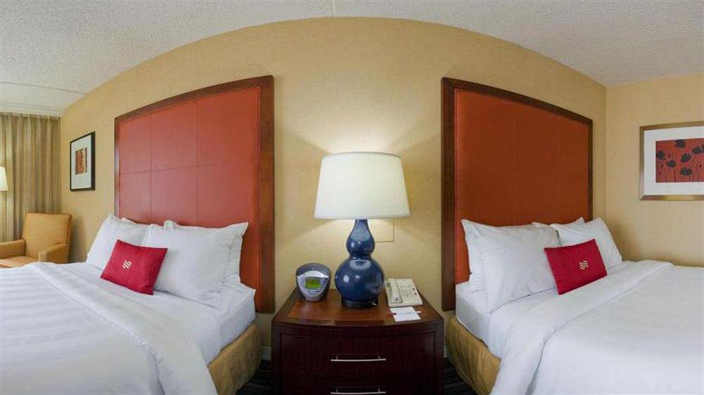 Doubletree By Hilton Fairfield Hotel & Suites Ngoại thất bức ảnh